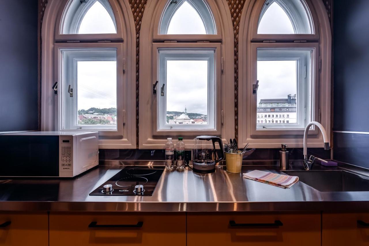 Leogrand Apartments On Kniazia Romana 6 Lviv Extérieur photo