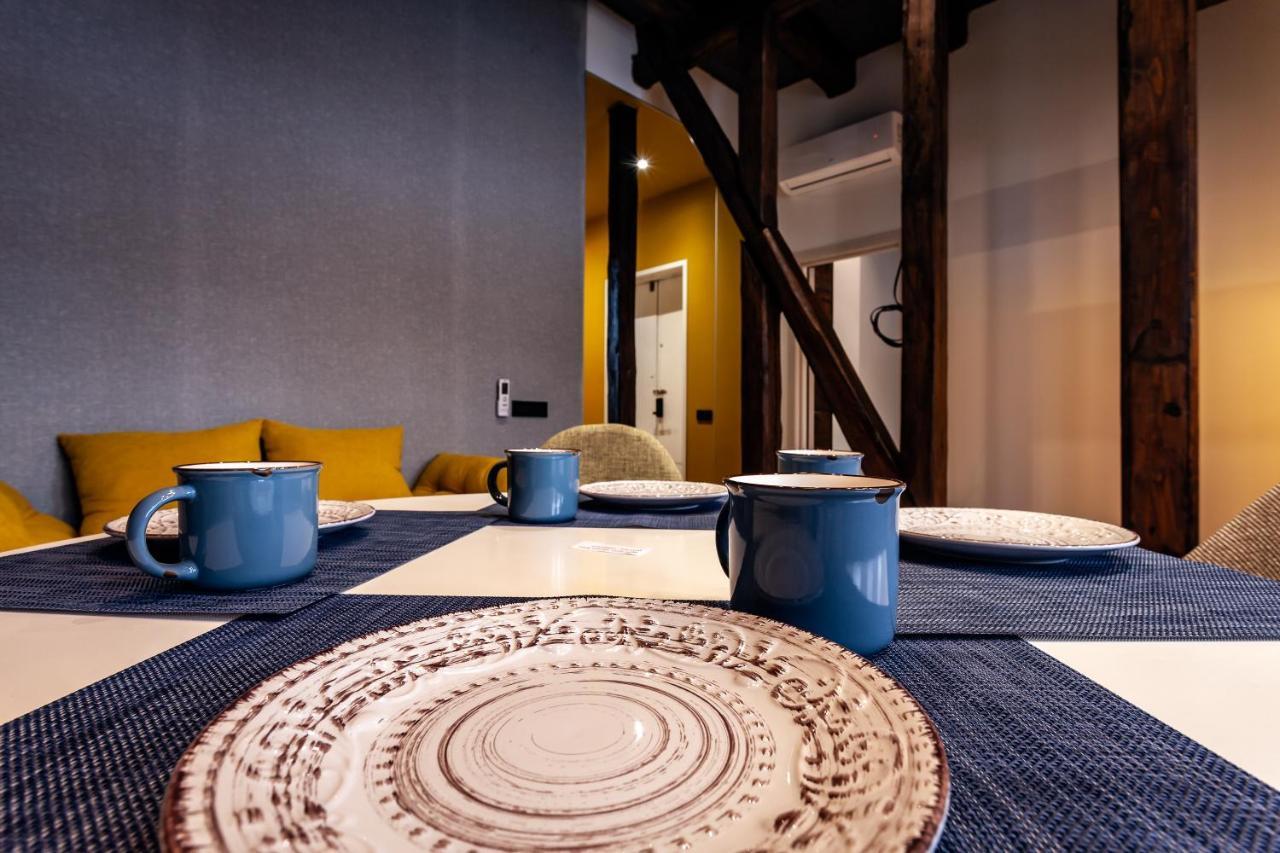 Leogrand Apartments On Kniazia Romana 6 Lviv Extérieur photo
