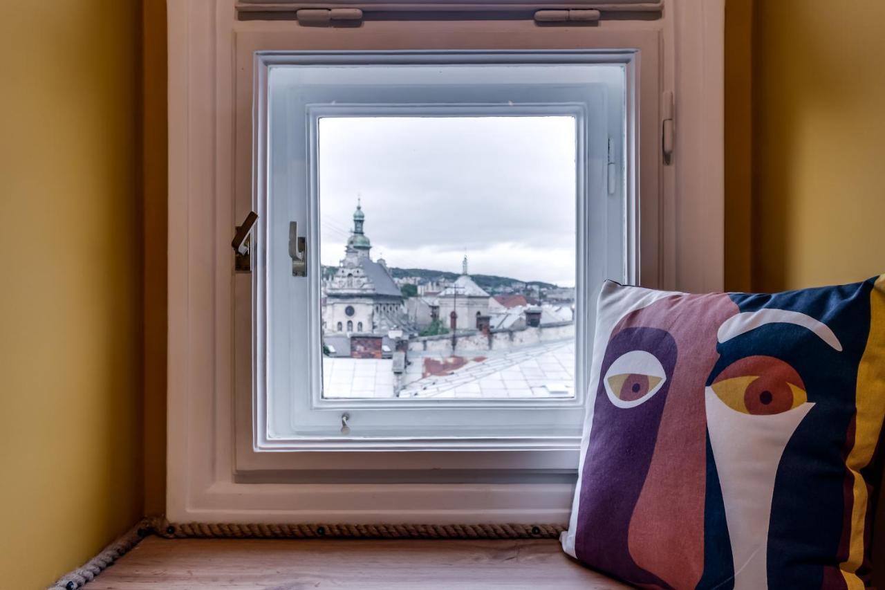 Leogrand Apartments On Kniazia Romana 6 Lviv Extérieur photo