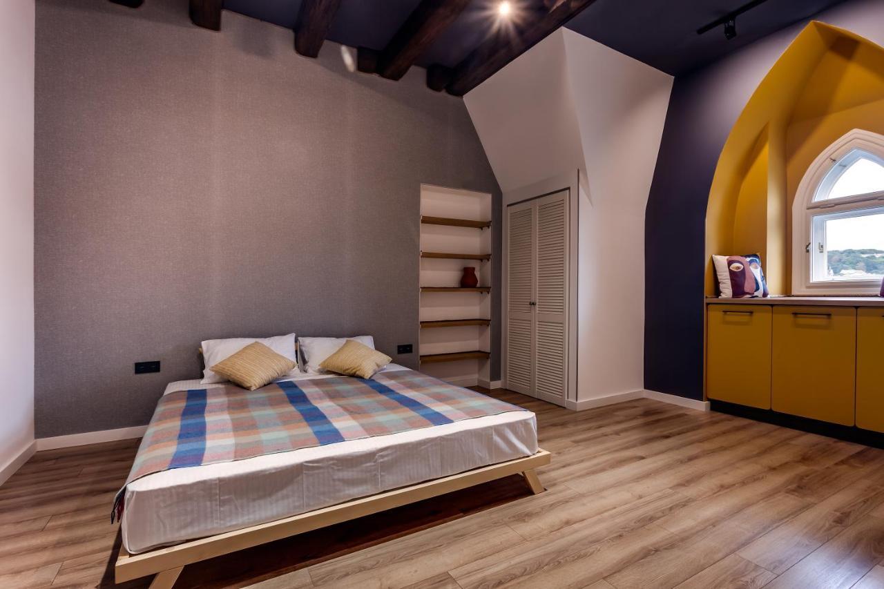 Leogrand Apartments On Kniazia Romana 6 Lviv Extérieur photo