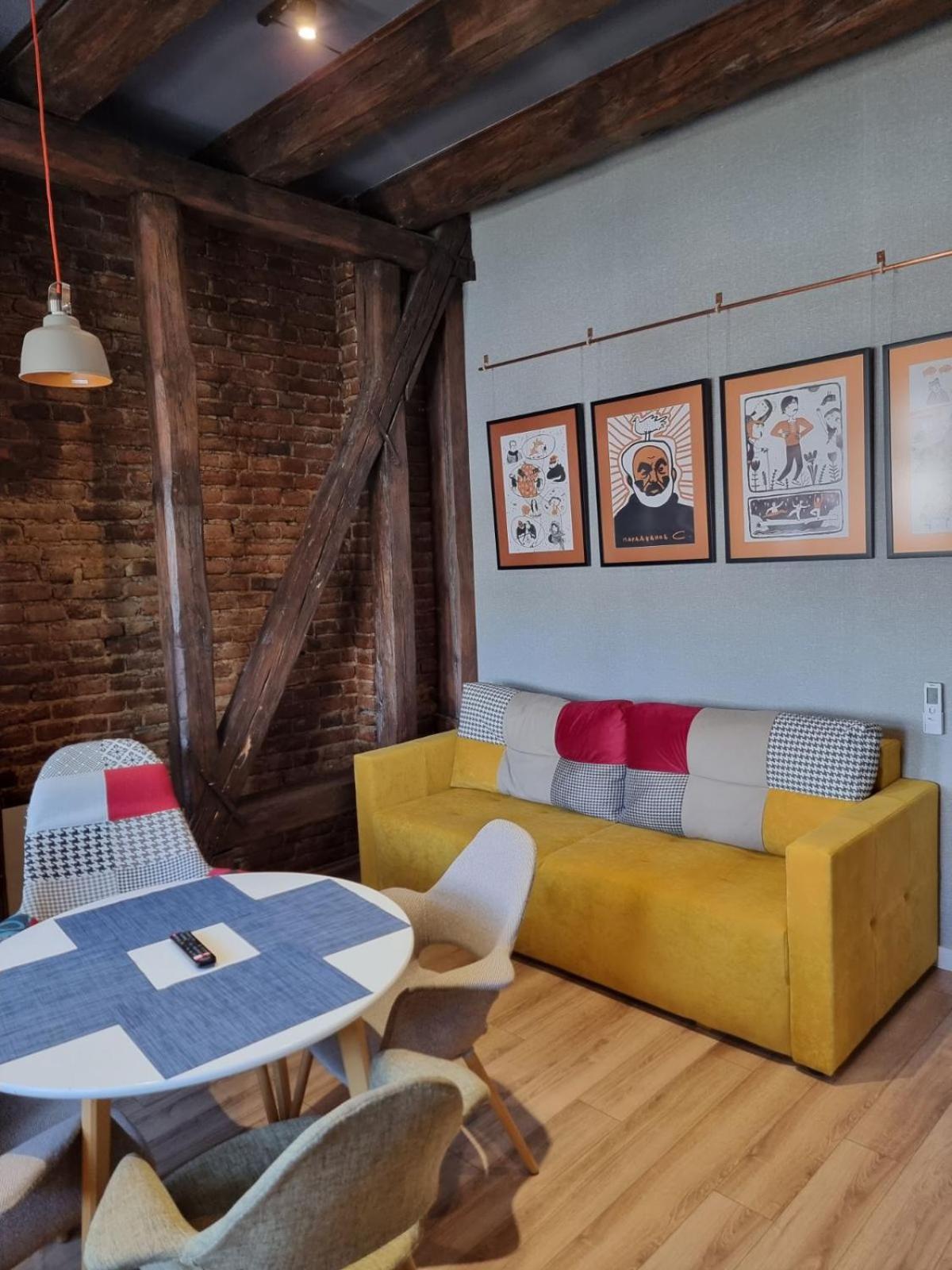 Leogrand Apartments On Kniazia Romana 6 Lviv Extérieur photo